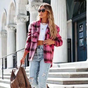 Vici Londynn plaid shacket 💗🤍🌼